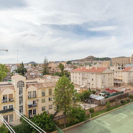 Stunning Spacious City Apartment With Free Parking Màlaga Exteriér fotografie