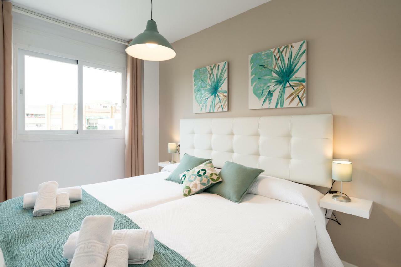 Stunning Spacious City Apartment With Free Parking Màlaga Exteriér fotografie