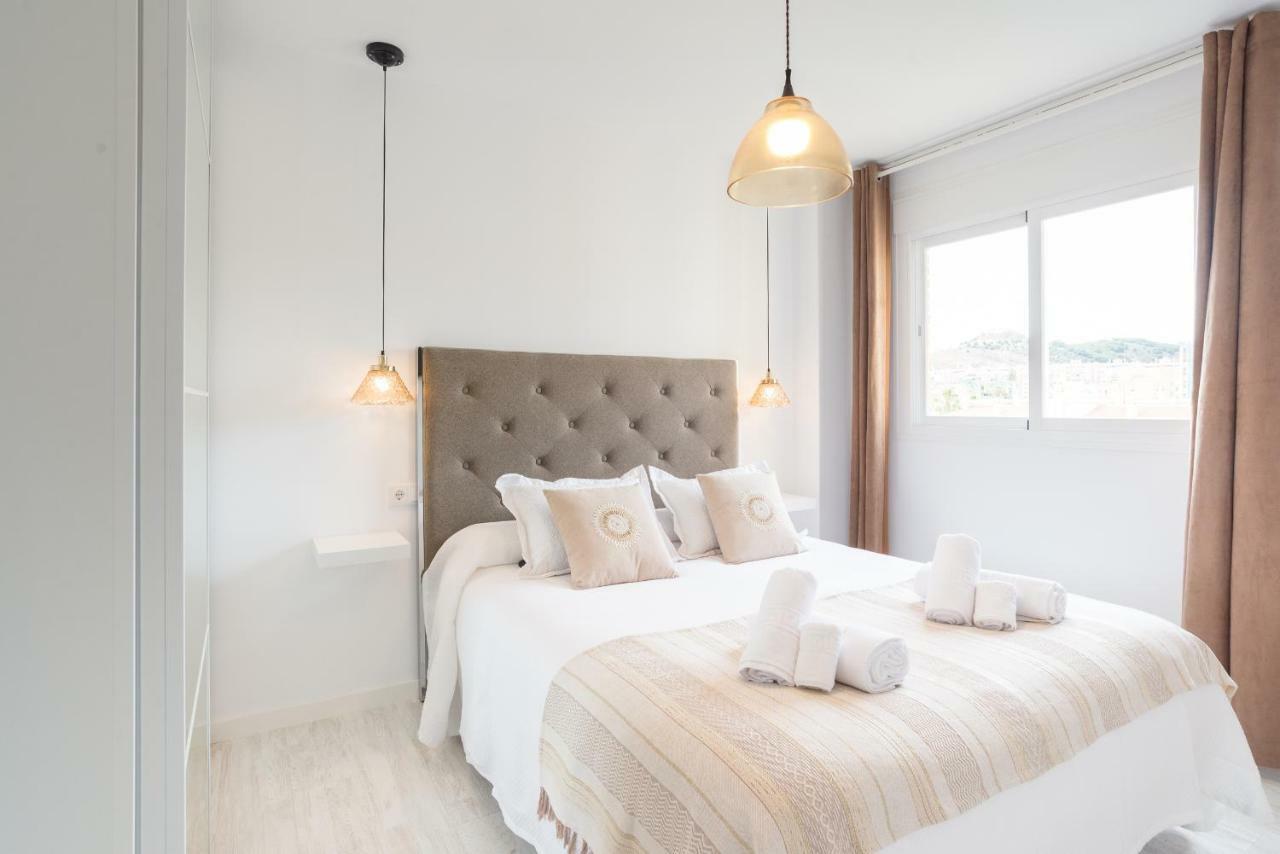 Stunning Spacious City Apartment With Free Parking Màlaga Exteriér fotografie